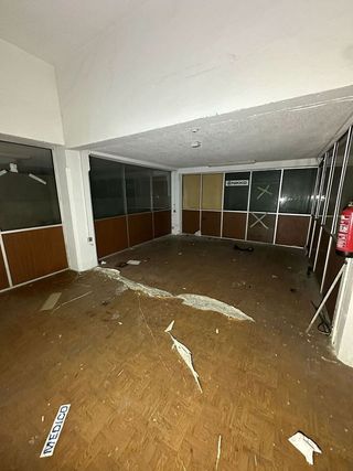 Local comercial en venta en Vallobín - La Florida en Oviedo