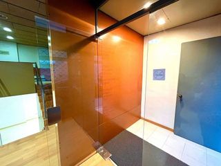 Local comercial en alquiler en Eixample Nord – La Devesa en Girona