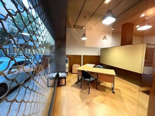Local comercial en alquiler en Eixample Nord – La Devesa en Girona
