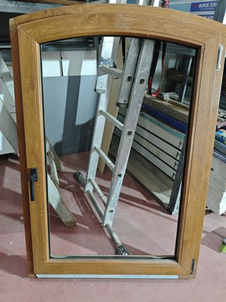 Ventana PVC Madera Arqueada