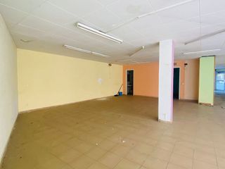 Local comercial en venta en L'Eixample en Figueres