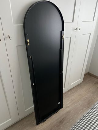 Espejo arco de pie negro