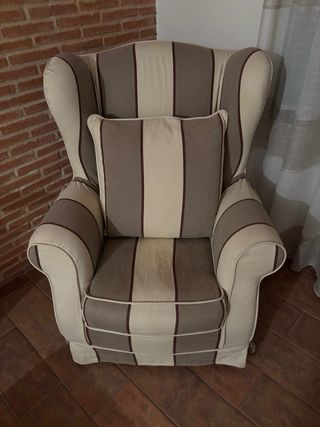 Sillónes de rayas beige y marrón