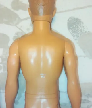 Tre action figure Ken di Barbie di Mattel