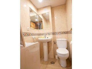 Piso en venta en La Carihuela en Torremolinos