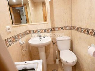 Piso en venta en La Carihuela en Torremolinos