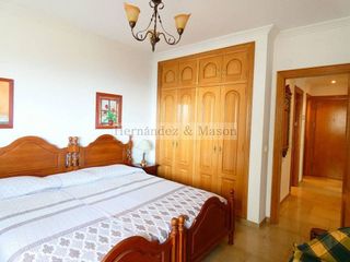 Piso en venta en La Carihuela en Torremolinos