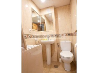 Piso en venta en La Carihuela en Torremolinos