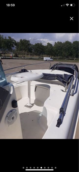 Barca Quasar 4.50 con motor Yamaha