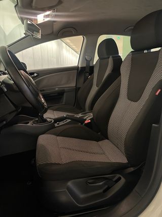 SEAT Leon 1.9TDI💥SOLO 144.000km💥Etiqueta B🟡