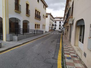 Local comercial en venta en Zubia (La)