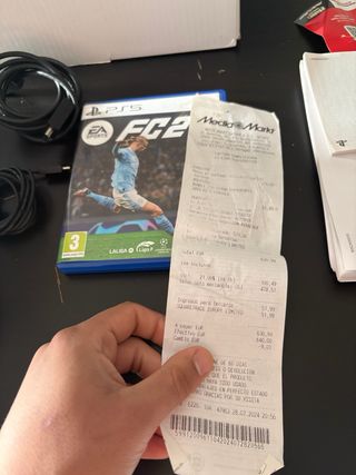 Playstation 5 Bianca + FC24 + Fattura