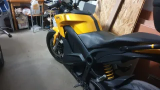 Zero S Amarilla 2017 moto electrica