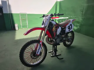 Honda CR 250 Motocross
