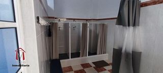 Local comercial en venta en Zona de Cueva de Menga en Antequera