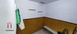 Local comercial en venta en Zona de Cueva de Menga en Antequera