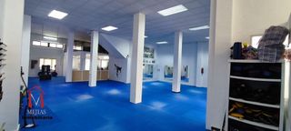 Local comercial en venta en Zona de Cueva de Menga en Antequera