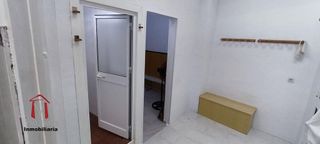 Local comercial en venta en Zona de Cueva de Menga en Antequera