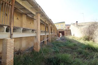 Terreno en venta en Núcleo Urbano en Pobla de Vallbona (la)