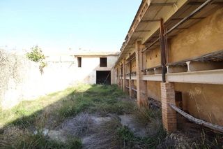 Terreno en venta en Núcleo Urbano en Pobla de Vallbona (la)