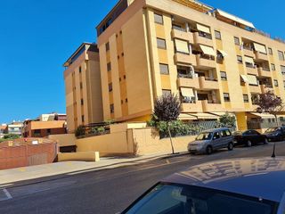 Terreno en venta en Avda. de Abril. - 9 de octubre en Sagunto