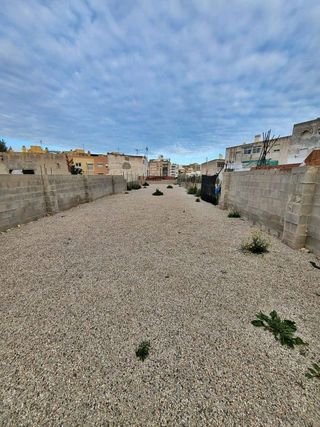 Terreno en venta en San Agustín en Alicante