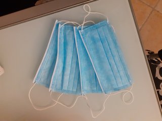 4 Mascherine Chirurgiche