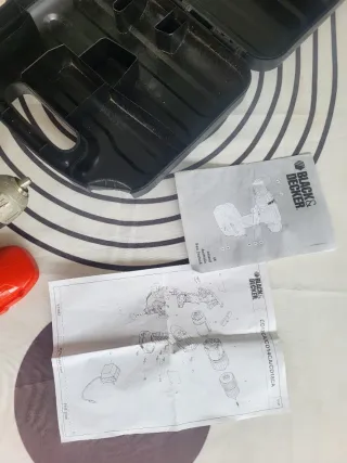 Taladro Black&Decker CD14C con maletín