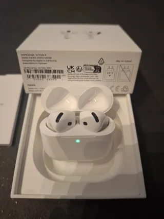 AirPods 4 MXP63ZM/A