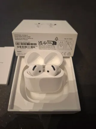 AirPods 4 MXP63ZM/A