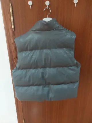 Chaleco acolchado gris