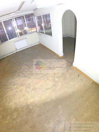 Local comercial en alquiler en La Chantría - La Lastra en León