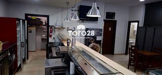 Local comercial en venta en Las Bayas en Elche