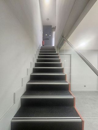 Local comercial en venta en Juan de la Cierva en Getafe