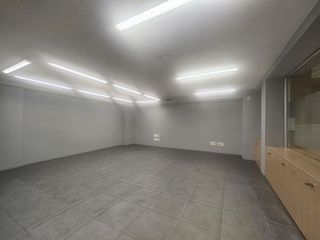 Local comercial en venta en Juan de la Cierva en Getafe