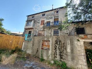 Edificio en venta en Puigcerdà