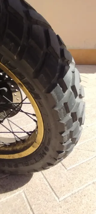 Honda Africa Twin Adventure