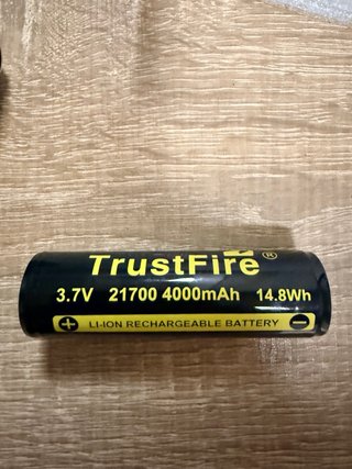 Linterna Táctica TrustFire T40R Nueva