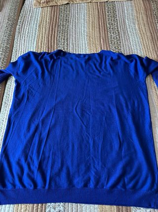 Jersey oversize azul con pedrería