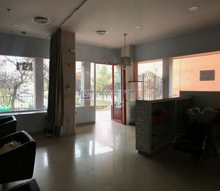 Local comercial en alquiler en Centro en Cáceres