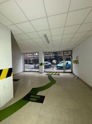 Local comercial en alquiler en Vallobín - La Florida en Oviedo