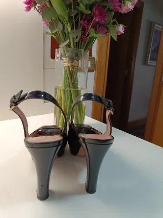 Zapatos de tacón Gloria Ortiz negros