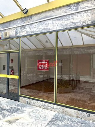 Local comercial en alquiler en Centro en Ourense