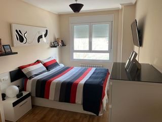 Piso en alquiler en La Chantría - La Lastra en León