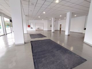 Local comercial en alquiler en Camino Viejo de Málaga en Vélez-Málaga