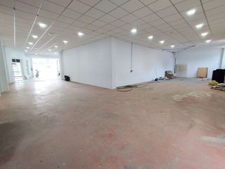 Local comercial en alquiler en Camino Viejo de Málaga en Vélez-Málaga