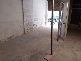 Local comercial en alquiler en Benetússer