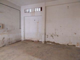 Local comercial en alquiler en Benetússer