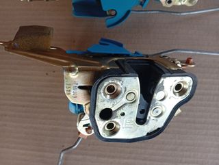 Saab 9-3 Turbo Cabrio Serratura porta ant.dx + sx