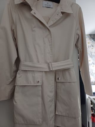 Chubquero Beige con Capucha